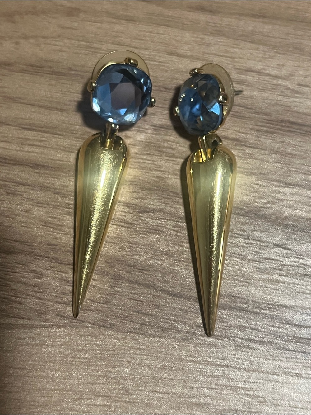 Monet earrings - Picture 4 of 5